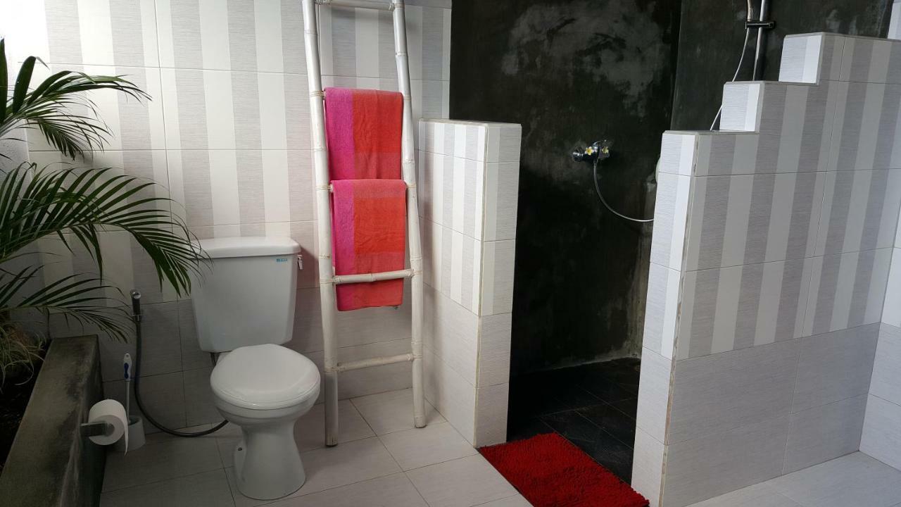Villa Lumbalumba Lovina Esterno foto
