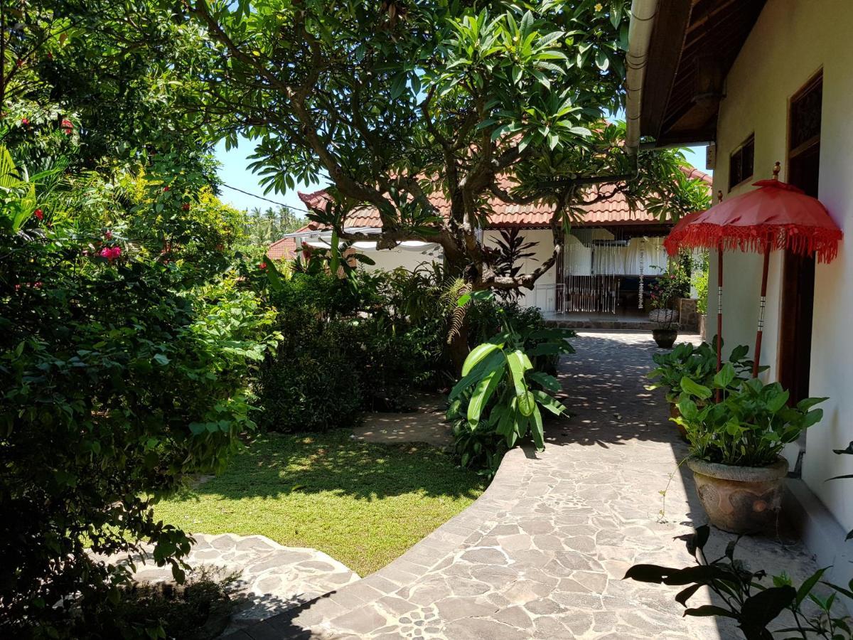 Villa Lumbalumba Lovina Esterno foto